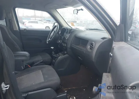 2015 Jeep Patriot Sport из США, поврежденный, VIN 1C4NJPBA4FD328234